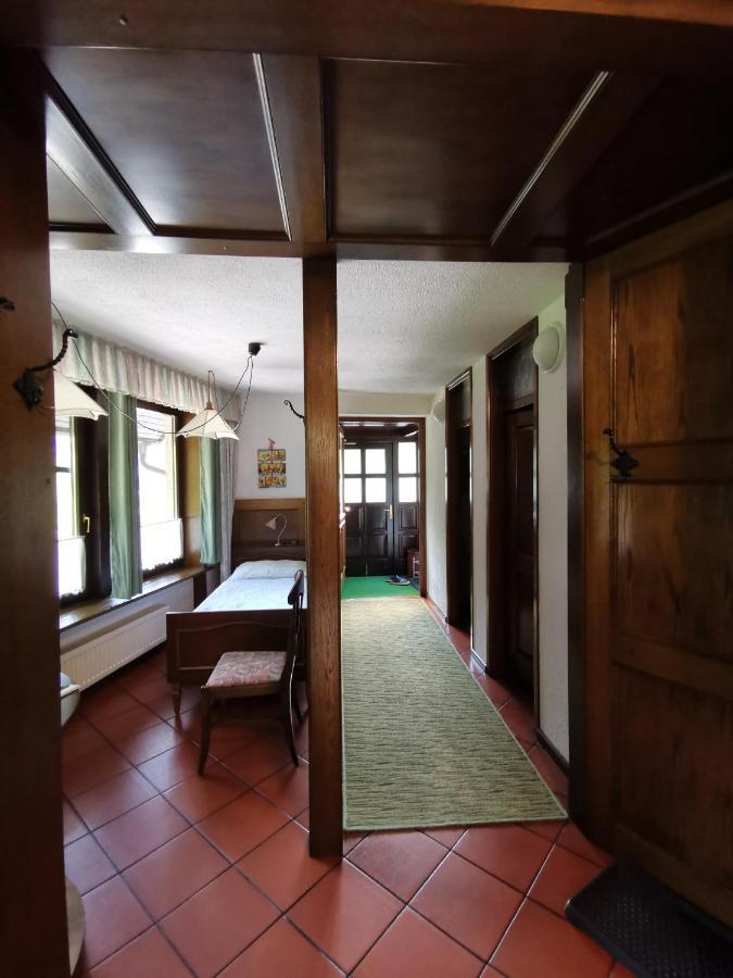 Apartmaji Mak Jesenice Exteriör bild